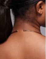 torque choker necklace with shell pendant in gold