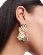 stud earrings with petal detail in gold tone