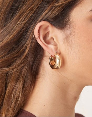 classic chunky hoop earrings in gold
