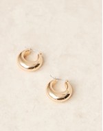 classic chunky hoop earrings in gold